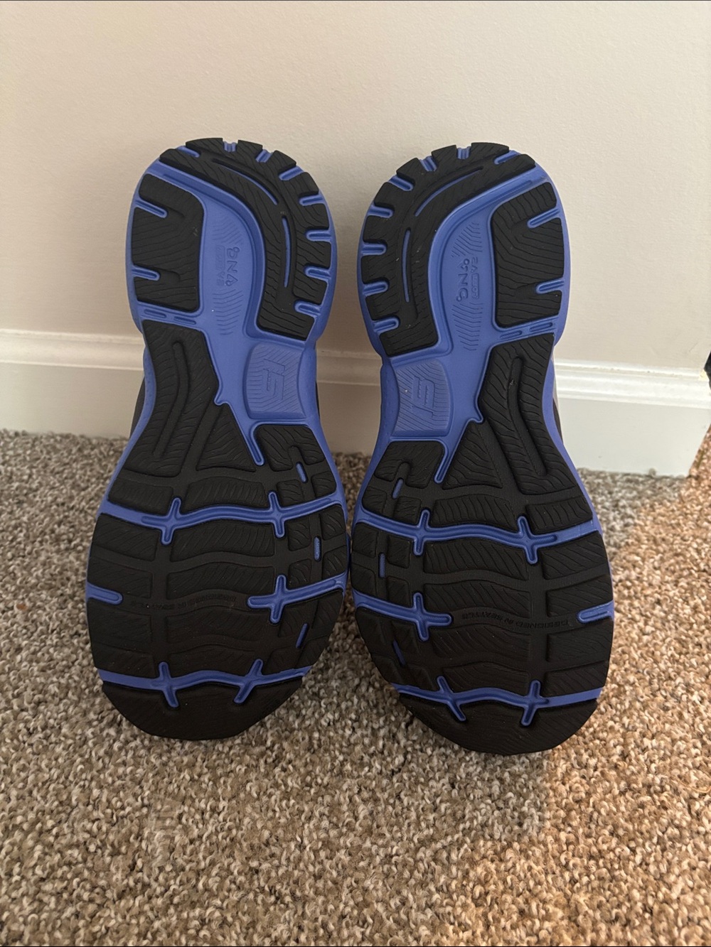 Brooks Ghost 16 (women’s 9.5) - Picture 5 of 7